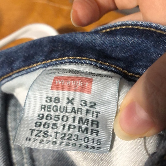 🤑Wrangler Jeans🤑 - Picture 2 of 8